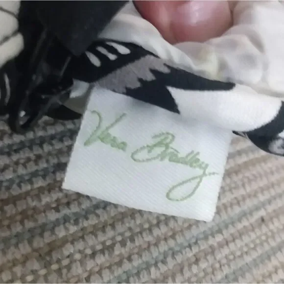 NWOT VERA BRADLEY Black, White & Yellow Zippered Coin Purse 3.5 x 5 inches - Picture 3 of 8